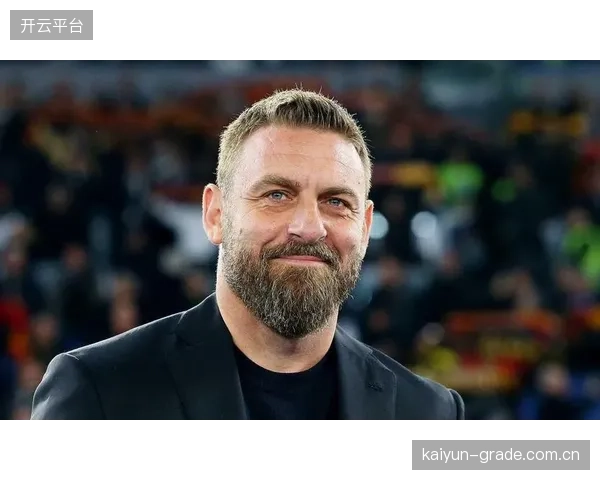 德罗西执教罗马效果显著,球队在攻防转换节奏上较赛季初有明显提升。 德罗西执教罗马效果显著,球队在攻防转换节奏上较赛季初有明显提升。